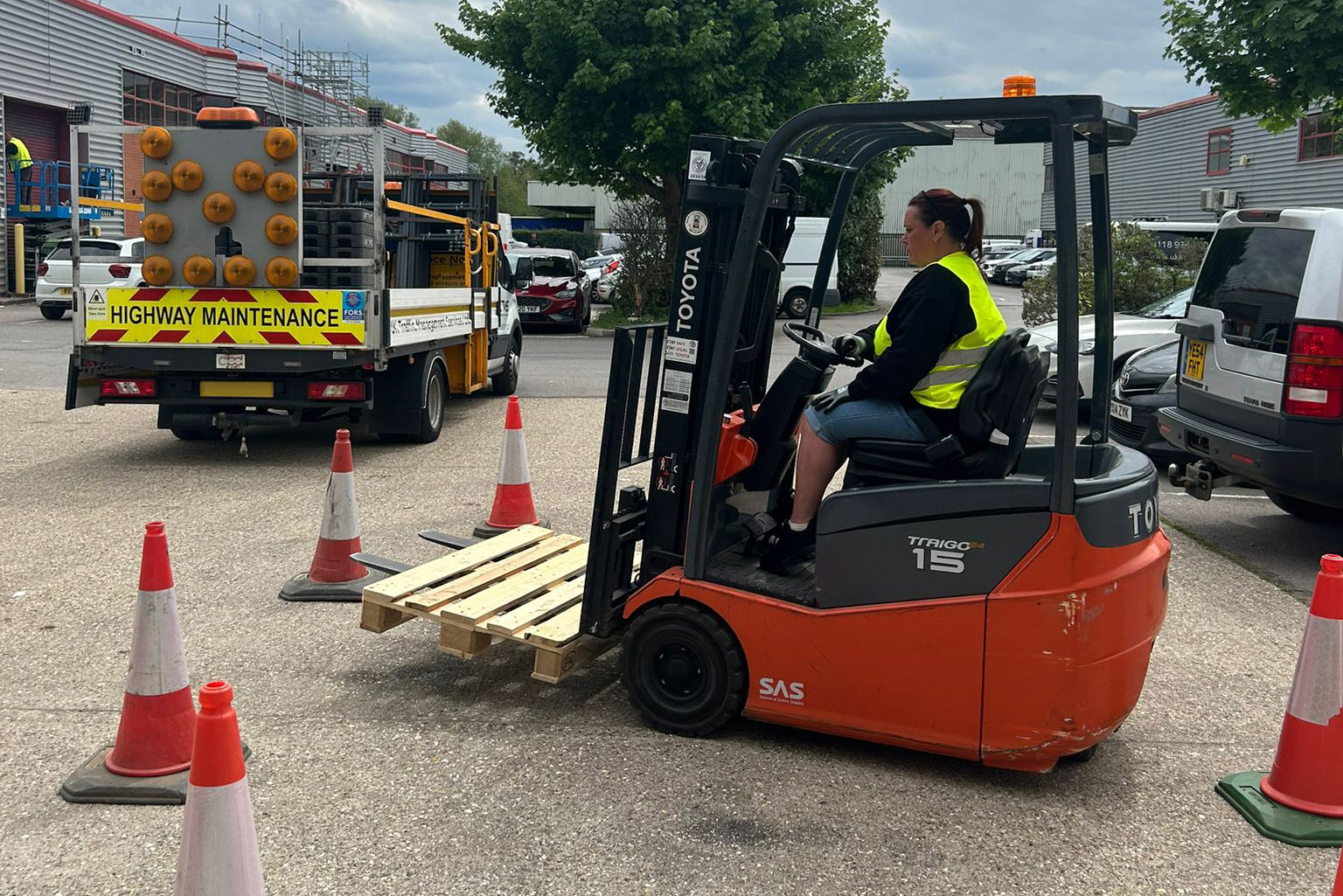 counterbalance-forklift-operator-training counterbalance-forklift-operator-training