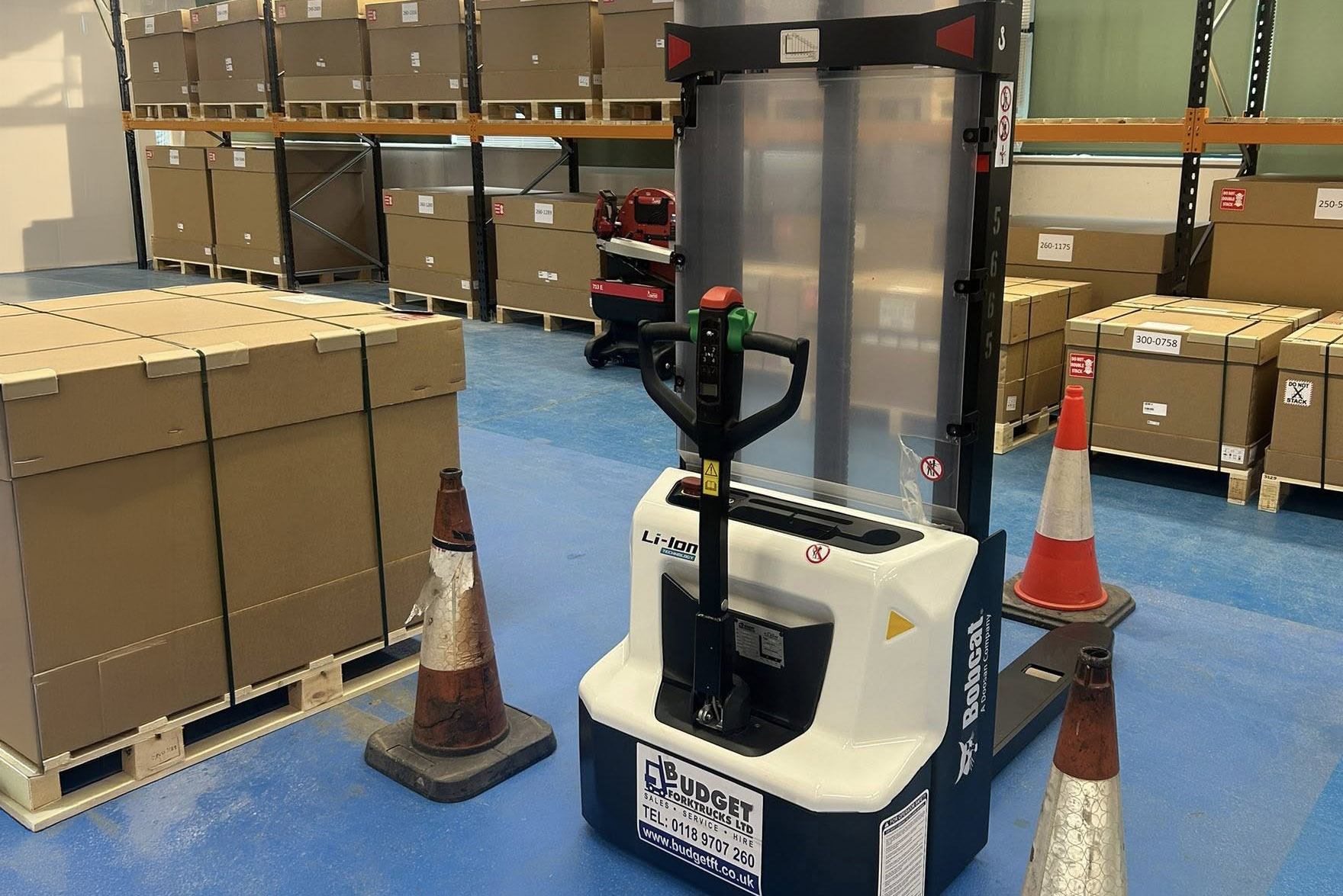 stacker-truck-operator-training stacker-truck-operator-training