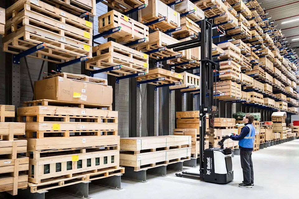 stacker-truck-operator-training stacker-truck-operator-training